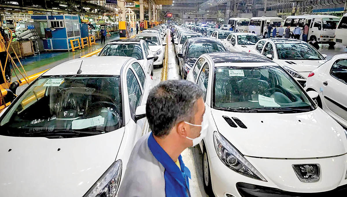 پشت‌پرده پاسکاری قیمتی میان نهادهای متولی؛ سندروم اعلام قیمت خودرو