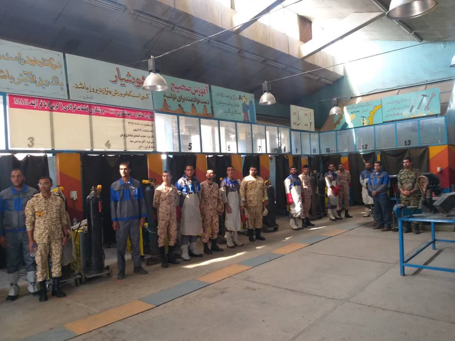 با همکاری مشترک ایمیدرو، نیروهای مسلح، استانداری‌ها و نهادهای تخصصی انجام شد؛ برگزاری دوره آموزش مهارتی سربازان وظیفه در بخش معدن سیرجان